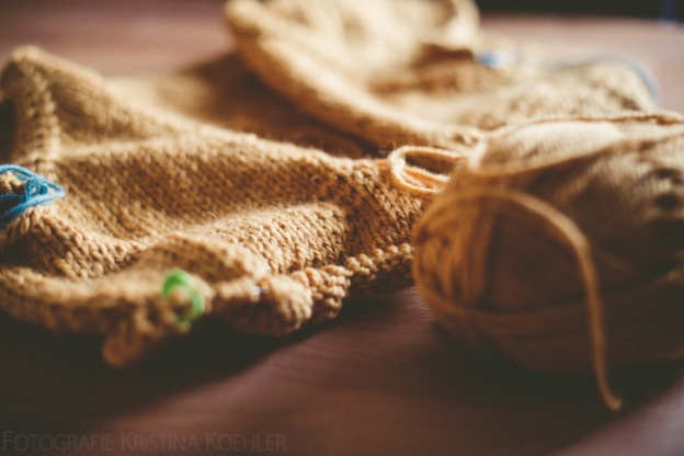 cardigan knitting. tidytipsy